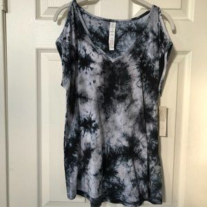 NWT Balance Collection Blue Tie Dye Casual Comfy T-Shirt L